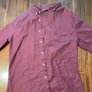 red sress shirt